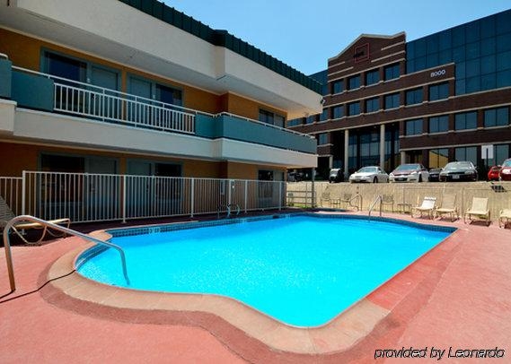 Imagen general del Hotel Rodeway Inn and Suites South Of Fiesta Park. Foto 11