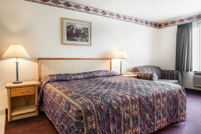 Imagen de la habitación del Hotel Rodeway Inn and Suites Spokane Valley. Foto 10