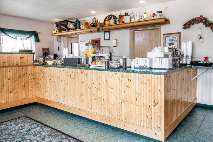 Imagen del bar/restaurante del Hotel Rodeway Inn and Suites Spokane Valley. Foto 6