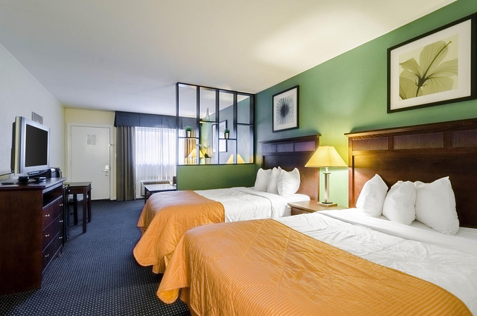 Imagen general del Hotel Rodeway Inn and Suites Williamsburg Central. Foto 2