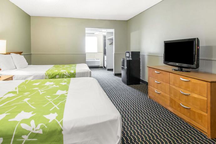 Imagen de la habitación del Hotel Rodeway Inn and Suites Winter Haven Chain Of Lakes. Foto 4
