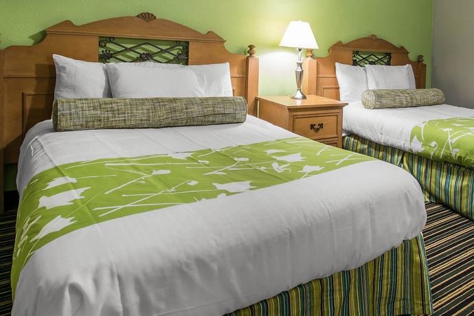 Imagen de la habitación del Hotel Rodeway Inn and Suites Winter Haven Chain Of Lakes. Foto 5