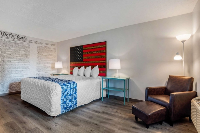 Imagen de la habitación del Hotel Rodeway inn & Suites Fort Rucker. Foto 3