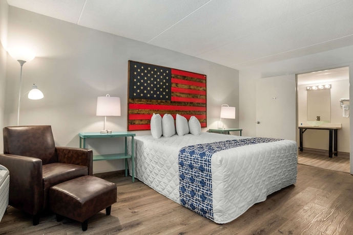 Imagen de la habitación del Hotel Rodeway inn & Suites Fort Rucker. Foto 4