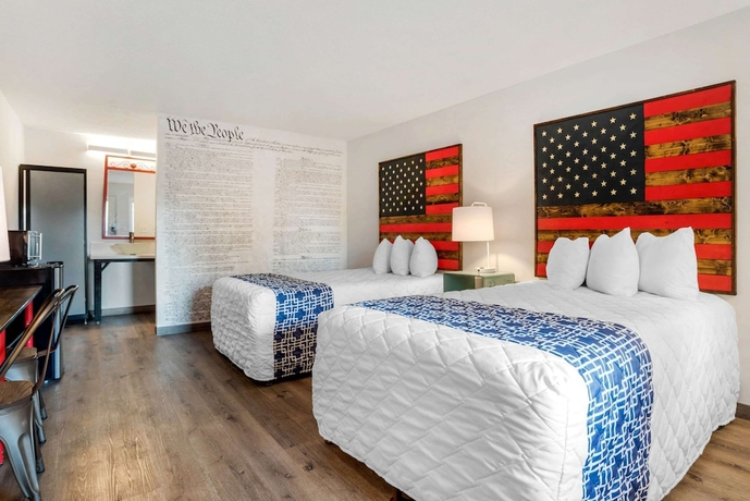 Imagen de la habitación del Hotel Rodeway inn & Suites Fort Rucker. Foto 8