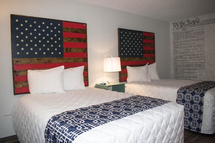 Imagen de la habitación del Hotel Rodeway inn & Suites Fort Rucker. Foto 9