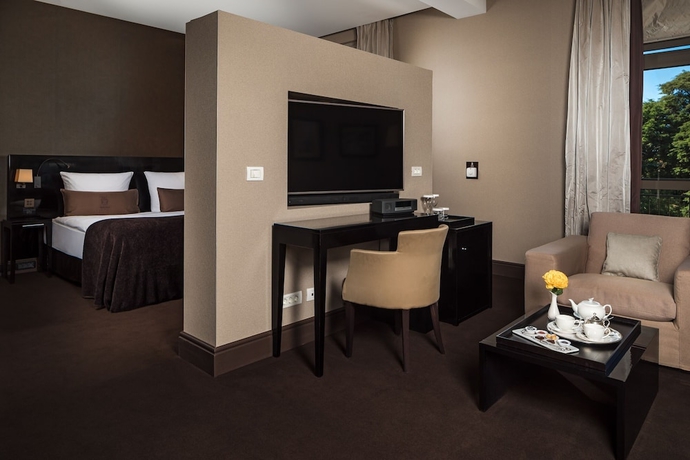 Imagen de la habitación del Hotel Rodina Grand and Spa. Foto 10