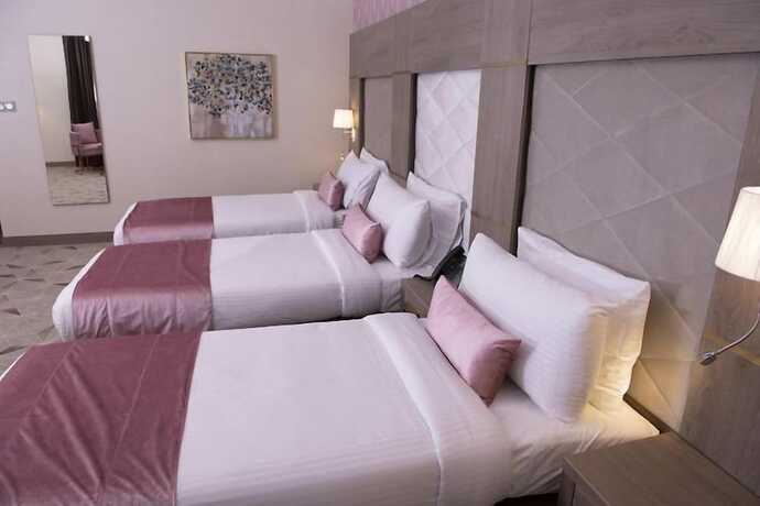 Imagen general del Hotel Rodina, Orán. Foto 1
