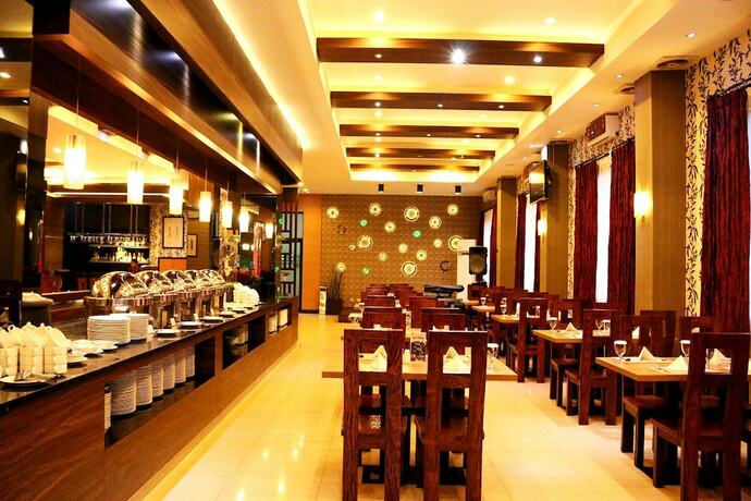 Imagen del bar/restaurante del Hotel Roditha Banjarbaru. Foto 13