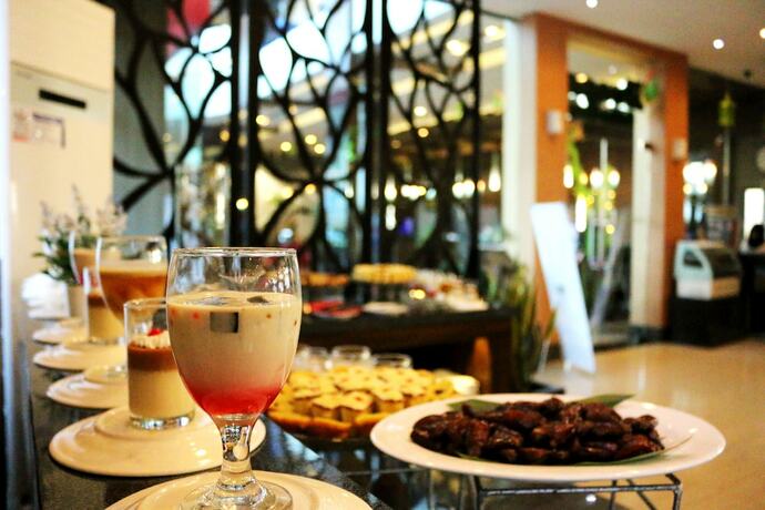 Imagen del bar/restaurante del Hotel Roditha Banjarbaru. Foto 14