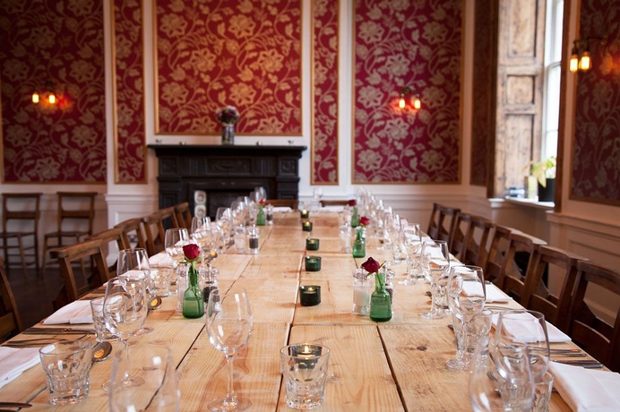 Imagen del bar/restaurante del Hotel Rodney. Foto 11