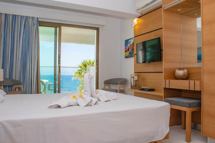 Imagen de la habitación del Hotel Rododafni Beach Apartments. Foto 3