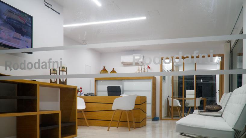Imagen de los interiores del Hotel Rododafni Beach Apartments. Foto 20