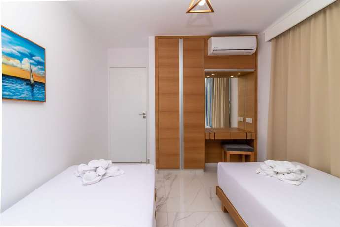 Imagen de la habitación del Hotel Rododafni Beach Apartments. Foto 13