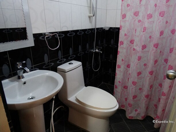 Imagen de la habitación del Hotel Rodolfo Royale. Foto 17