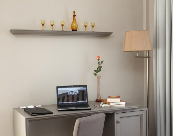 Imagen general del Hotel Rodopi, Komotin&iacute;. Foto 10