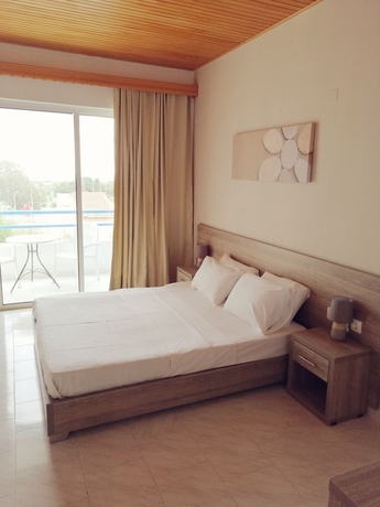 Imagen de la habitación del Hotel Rodos Blue Resort. Foto 6