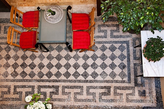 Imagen de los interiores del Hotel Rodos Niohori Elite Suites. Foto 11