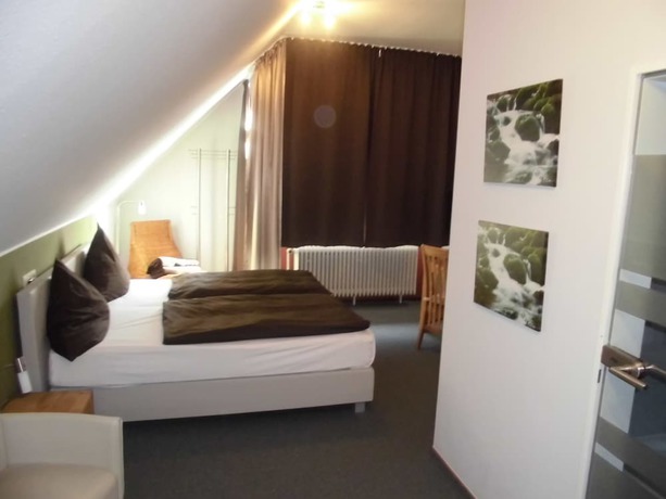 Imagen de la habitación del Hotel Roeb. Foto 10