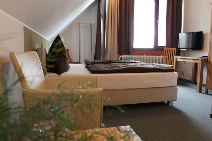 Imagen de la habitación del Hotel Roeb. Foto 16