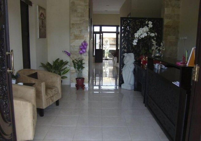 Imagen de los interiores del Hotel Roemah Canting. Foto 32