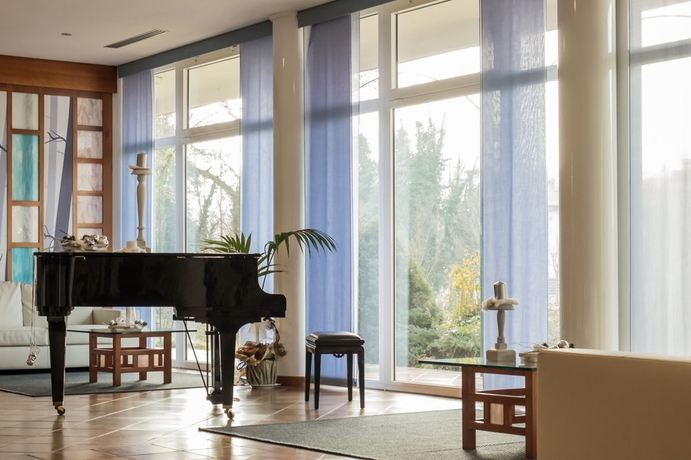 Imagen de los interiores del Hotel Roero Park. Foto 9