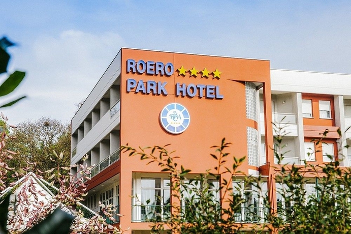 Imagen de los exteriores del Hotel Roero Park. Foto 7