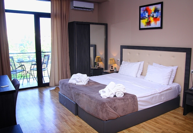 Imagen de la habitación del Hotel Rogalux. Foto 8