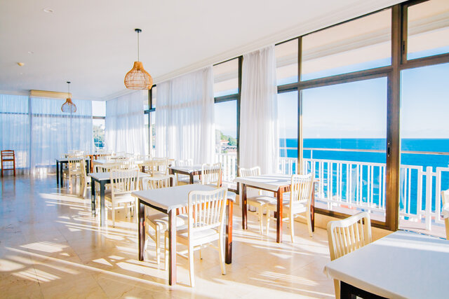 Imagen del bar/restaurante del Hotel Roger De Flor Seleqtta. Foto 6