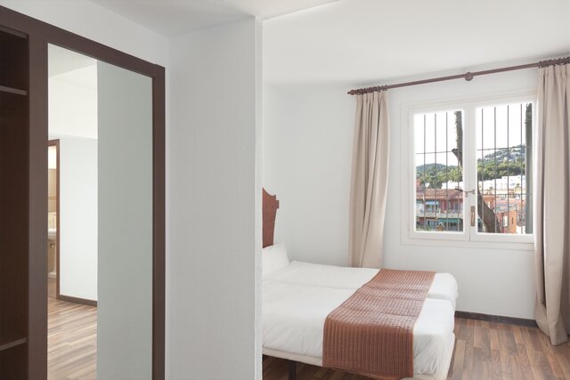 Imagen de la habitación del Hotel Roger De Flor Seleqtta. Foto 18