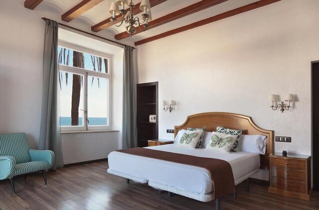 Imagen de la habitación del Hotel Roger De Flor Seleqtta. Foto 22