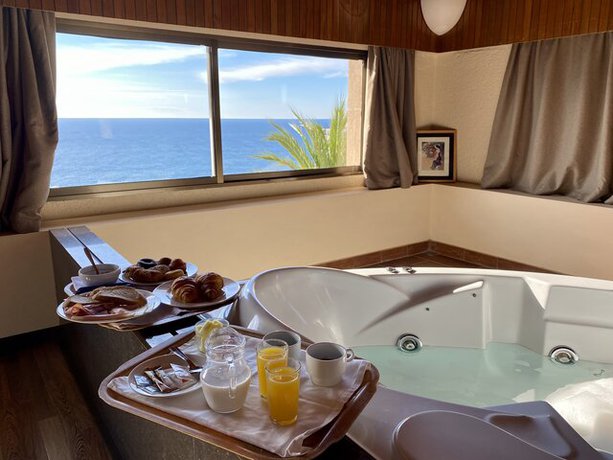 Imagen de la habitación del Hotel Roger De Flor Seleqtta. Foto 49