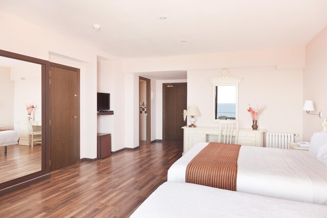 Imagen de la habitación del Hotel Roger De Flor Seleqtta. Foto 51