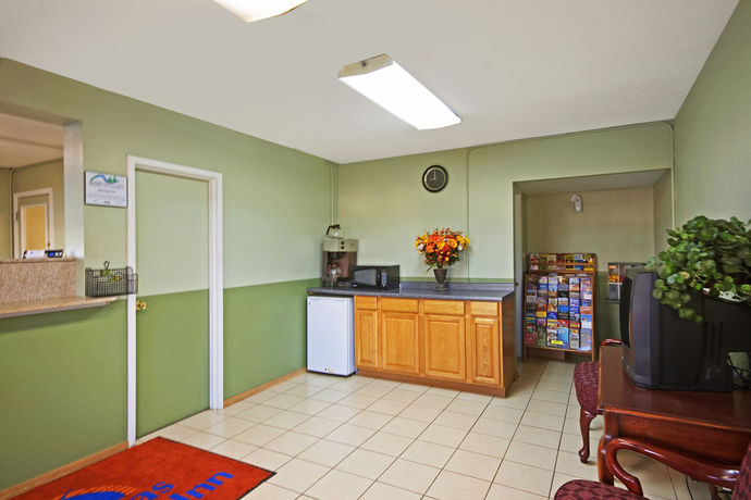 Imagen de los interiores del Hotel Rogers Inn. Foto 8