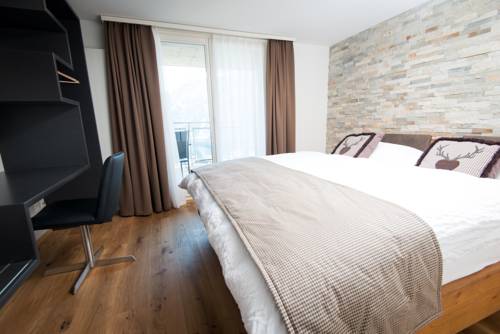 Imagen de la habitación del Hotel Roggerli. Foto 4