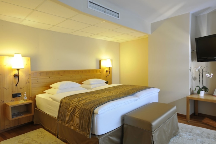 Imagen de la habitación del Hotel Rogner. Foto 14