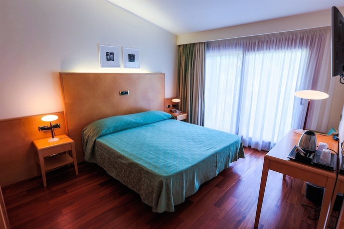 Imagen de la habitación del Hotel R&ograve;seo Euroterme Wellness Resort. Foto 5