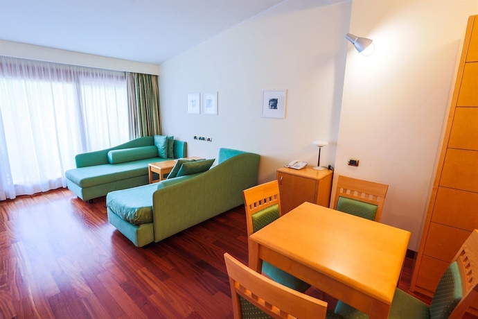 Imagen de la habitación del Hotel R&ograve;seo Euroterme Wellness Resort. Foto 6