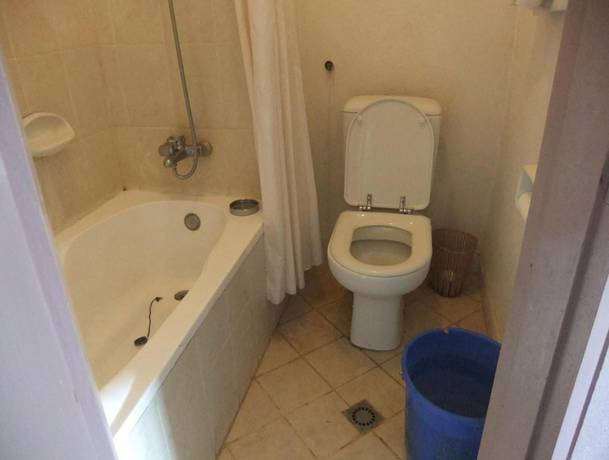 Imagen de la habitación del Hotel Roha. Foto 3