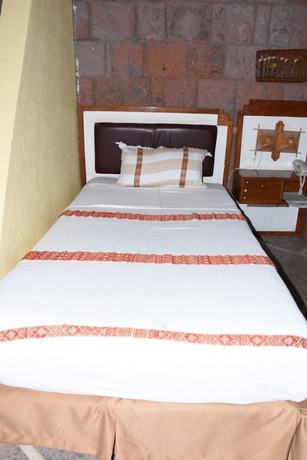 Imagen de la habitación del Hotel Roha. Foto 4