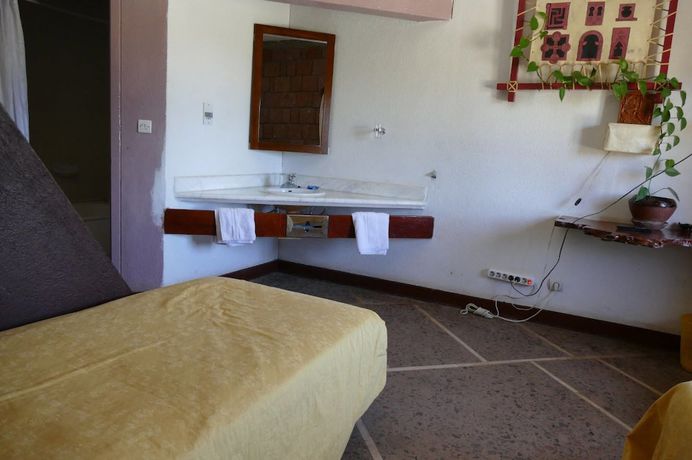 Imagen de la habitación del Hotel Roha. Foto 8