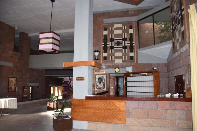 Imagen de los interiores del Hotel Roha. Foto 18