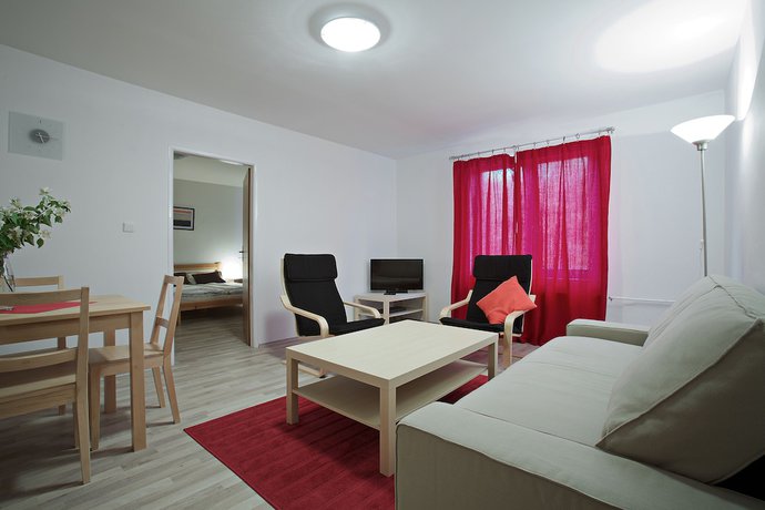 Imagen de la habitación del Hotel Rohanov. Foto 15
