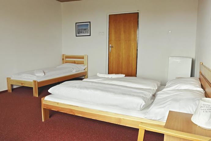 Imagen de la habitación del Hotel Rohanov. Foto 17
