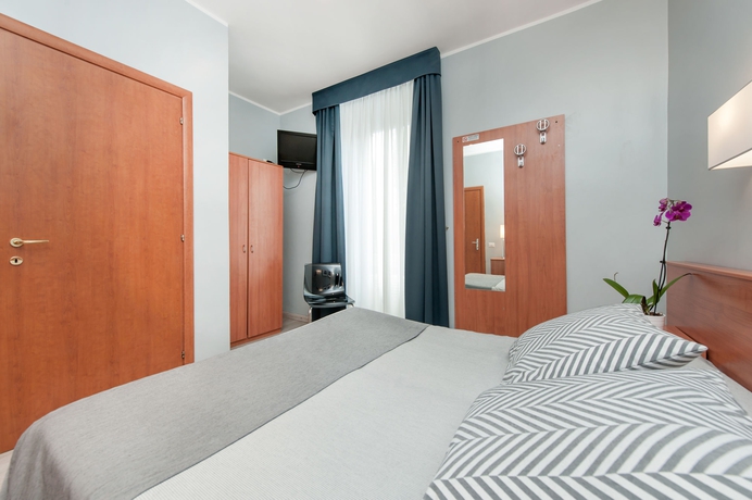 Imagen de la habitación del Hotel Roi. Foto 2