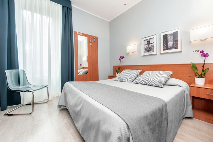 Imagen de la habitación del Hotel Roi. Foto 4