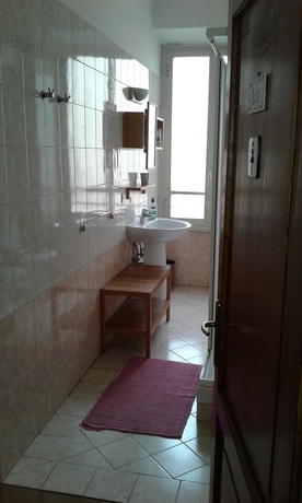 Imagen de la habitación del Hotel Roi. Foto 5