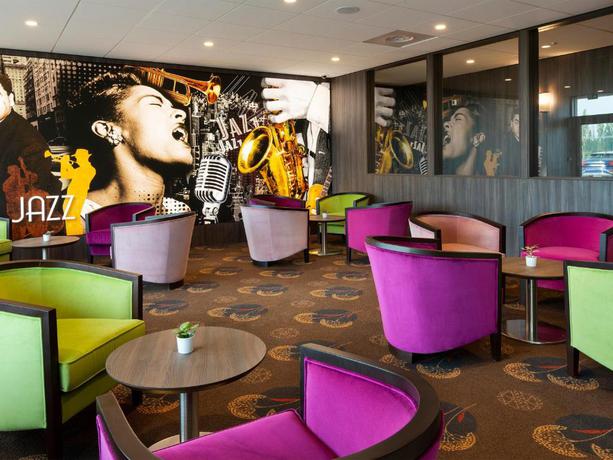 Imagen de los interiores del Hotel Roi Soleil Prestige Plaisir - St Quentin. Foto 8