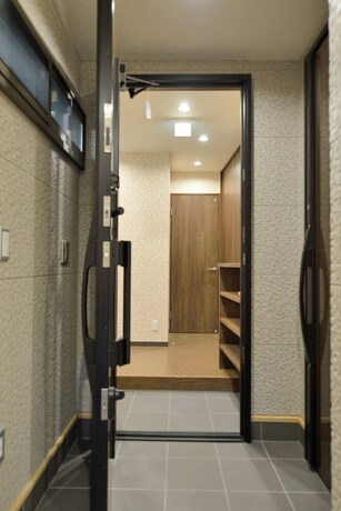 Imagen de la habitación del Hotel Rokuhara Inn. Foto 17