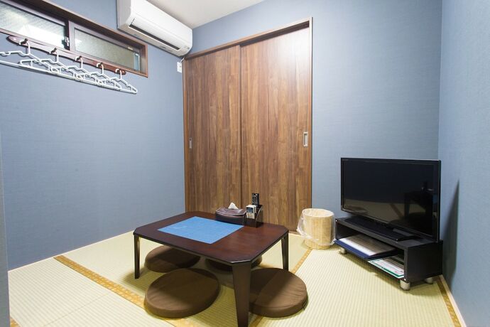 Imagen de la habitación del Hotel Rokuhara Inn. Foto 22